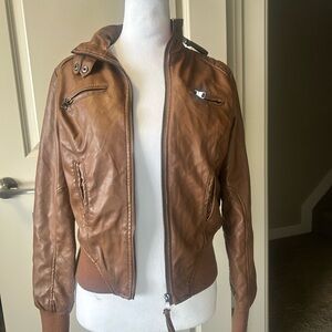 Ci sono faux leathered small woman’s jacket